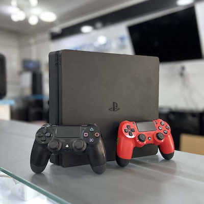 عکس ps4 با دسته بازی