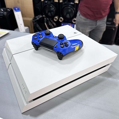 کنسول بازی سونی (استوک) PS4 FAT | سفید 500 گیگابایت به همراه یک دسته اضافه